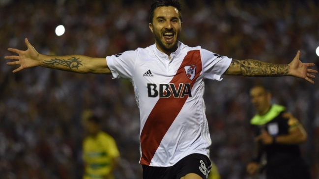 Doblete de Ignacio Scocco instaló a River Plate en cuartos de final de la Copa Argentina