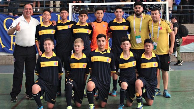 Pedro Aguirre Cerda comenzó con el pie derecho en el Futsal de los Juegos Deportivos Escolares Nacionales