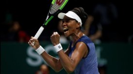 Venus Williams eliminó a Garbiñe Muguruza y avanzó a semifinales del WTA Finals