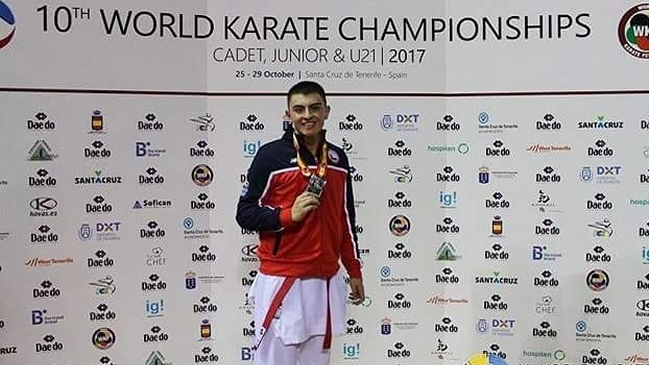 Chileno Benjamín Núñez ganó medalla de plata en Mundial juvenil de karate