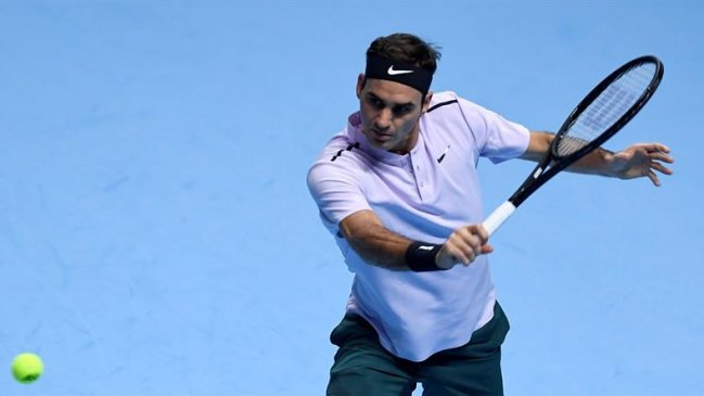 Federer contestó a la expectativa y abrió el Masters de Londres con triunfo sobre Sock