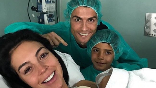 Cristiano Ronaldo feliz: Nació su hija