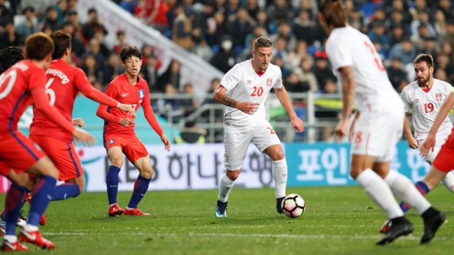 Branislav Ivanovic jugó su partido 100 por Serbia en empate contra Corea del Sur