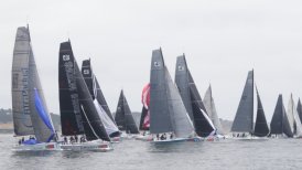 "Santander" e "Itaú" lideraron la jornada inaugural de la Regata 2 Bahías en Chile