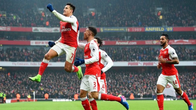 Arsenal y Alexis visitan a Southampton con el objetivo de llegar a lo alto de la tabla