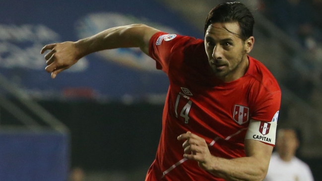 Claudio Pizarro tiene en la mira jugar el Mundial con Perú