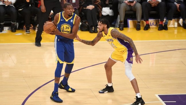 Durant brilló en triunfo de Golden State ante los Lakers en el homenaje a Kobe