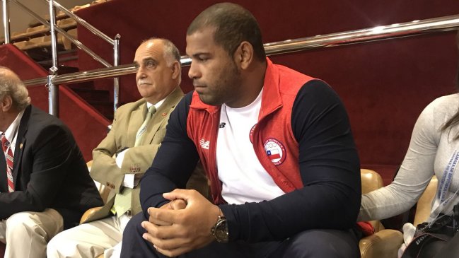 Cámara de Diputados aprobó proyecto de ley para nacionalizar al luchador olímpico Yasmani Acosta