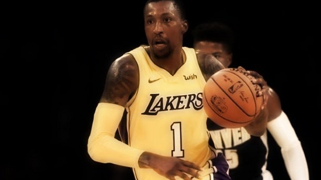 Jugador de los Lakers cumple sentencia que le impide jugar los duelos de visita