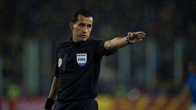 Enrique Osses: Un árbitro como Gamboa tiene la responsabilidad de conocer el reglamento