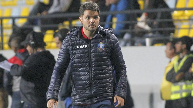Nicolás Larcamón fue anunciado como nuevo entrenador de Huachipato