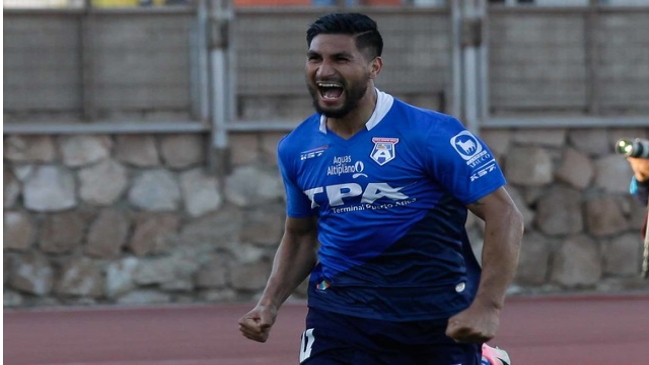 Ex jugador de San Marcos de Arica busca una oportunidad en Primera División a través de Twitter