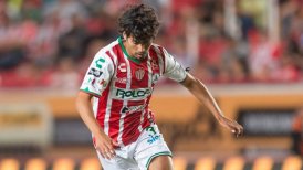 Necaxa igualó con Toluca en choque de jugadores chilenos en México