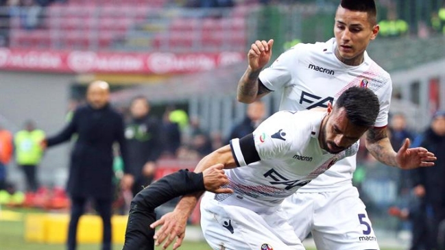Erick Pulgar sufrió en cancha derrota de Bologna ante Inter de Milán