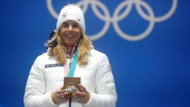 La checa Ester Ledecka hizo historia al ganar oro en dos deportes distintos en los mismos Juegos