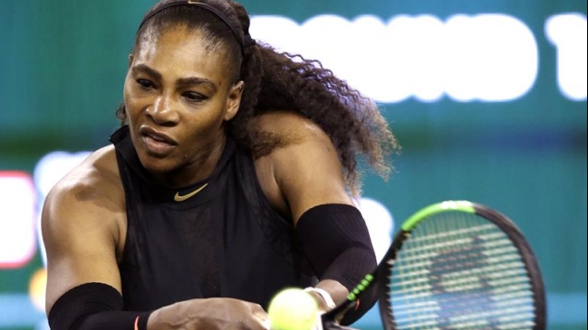 Serena Williams regresó al circuito con triunfo en Indian Wells