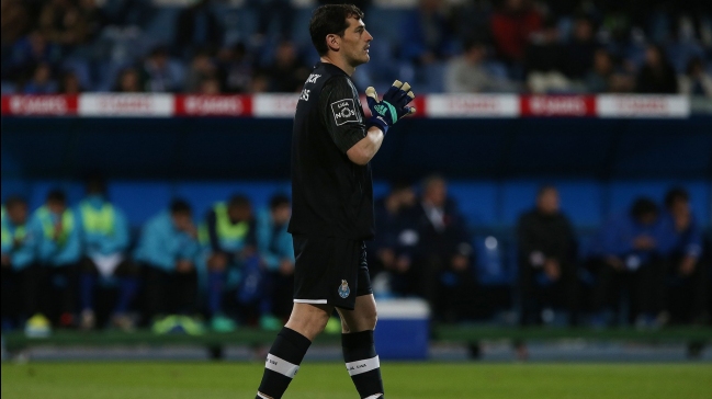 Las felicitaciones de Claudio Bravo a Iker Casillas