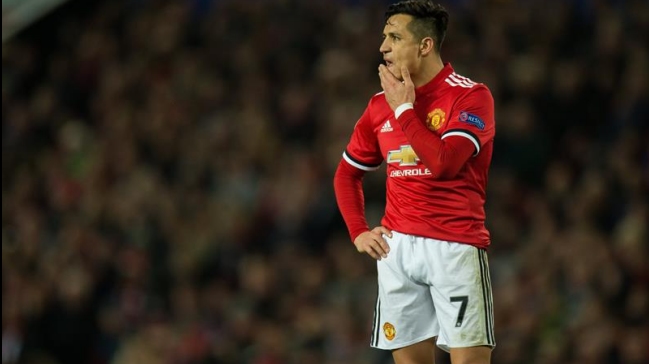 En Inglaterra criticaron con dureza a Alexis tras derrota de Manchester United