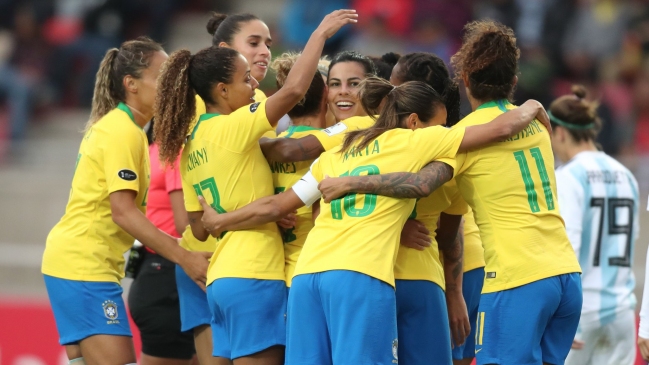 Brasil doblegó a Argentina y quedó a un paso de ganar la Copa América Femenina