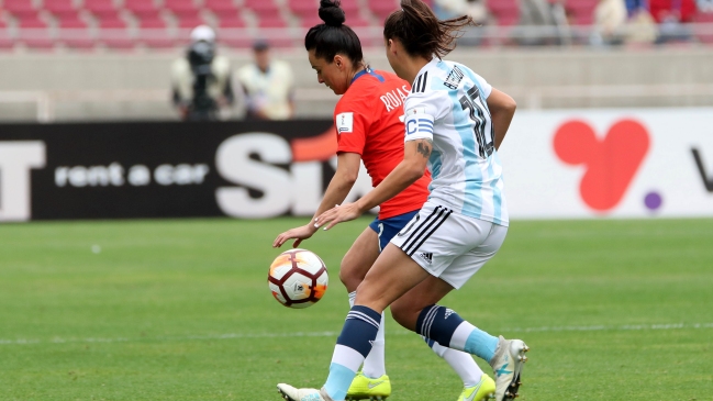 Selección chilena femenina será homenajeada en La Moneda