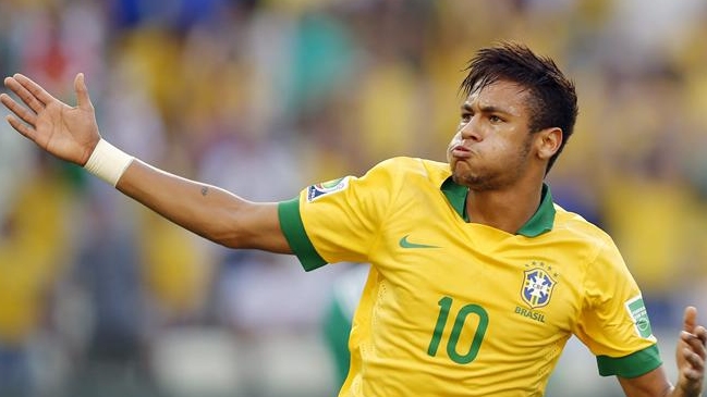 Médico de la selección brasileña señaló que Neymar llegará en buena forma al Mundial