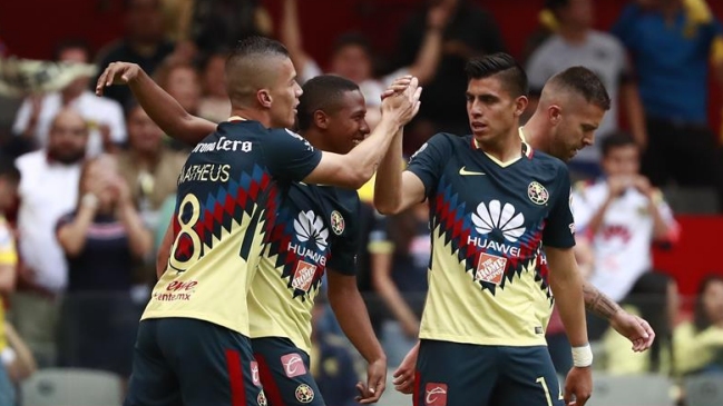 Marcelo Díaz y Nicolás Castillo fueron expulsados en debacle de Pumas ante América