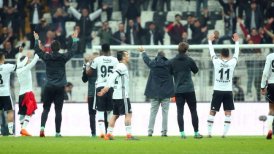 Besiktas derribó a Kayserispor y sigue en la lucha por el título del fútbol turco