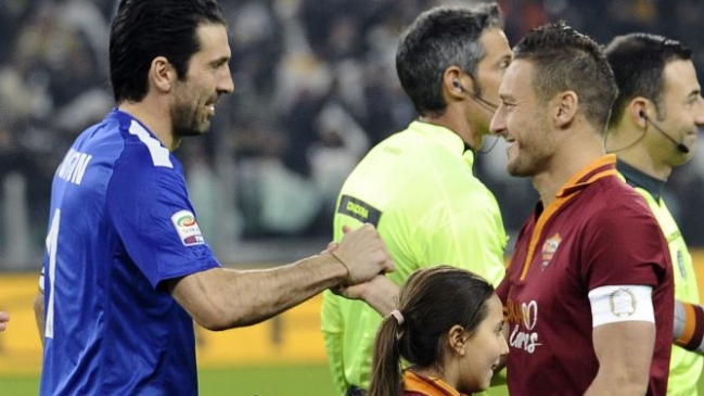 Totti escribió emotiva carta de despedida a Buffon y le recordó golazo que le marcó