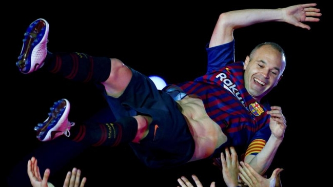 Andrés Iniesta disfrutó de un triunfo ante Real Sociedad en su último partido en FC Barcelona