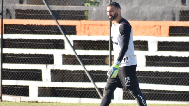 Arquero paraguayo tuvo un particular recibimiento en su visita a Cerro Porteño