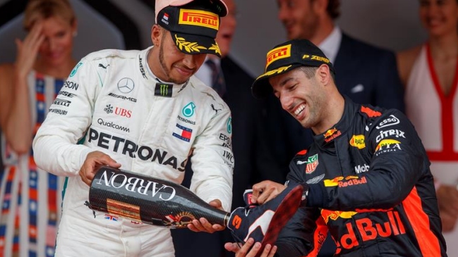 Ricciardo: Llegué al final solo con seis marchas