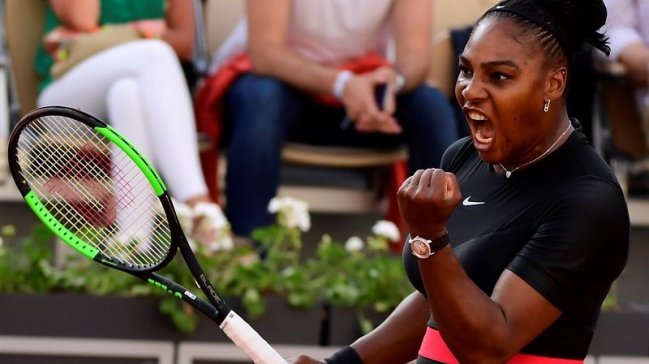 Serena Williams venció a Goerges y chocará con Sharapova