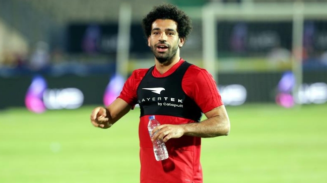 Mohamed Salah intensificó los entrenamientos y apunta a ser titular frente a Uruguay