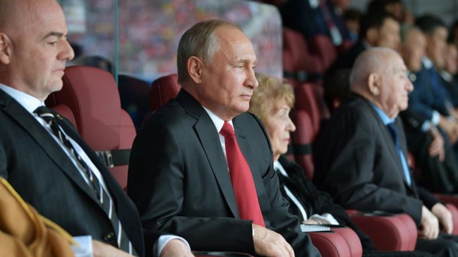 Las divertidas reacciones de Vladimir Putin en goleada de Rusia sobre Arabia Saudita