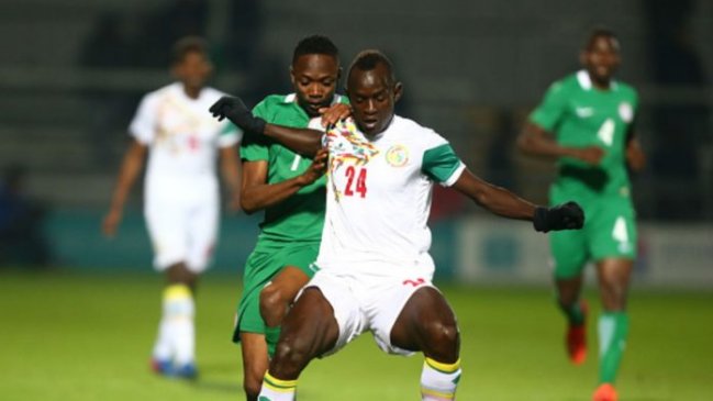 Senegal llamó de emergencia a un reemplazo tras lesión de un defensor
