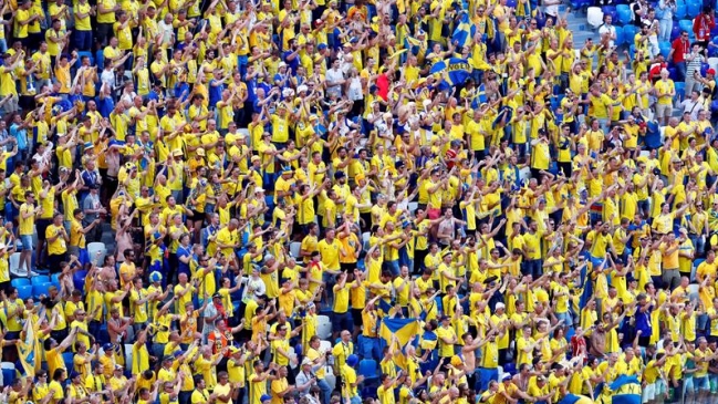 Ciudad rusa se quedó sin cerveza por festejos de hinchas suecos en el Mundial