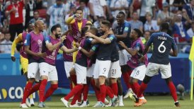 Francia alcanzó los cuartos en Rusia 2018 tras superar en apasionante fiesta de goles a Argentina