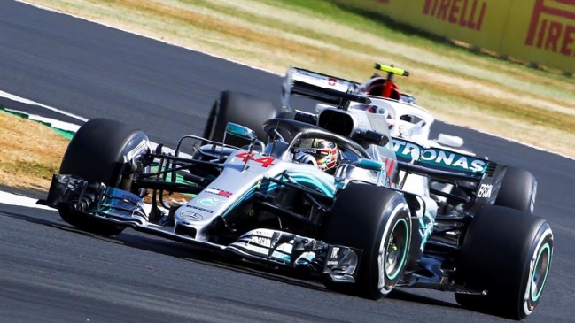 Lewis Hamilton dominó la primera sesión de entrenamientos en Silverstone