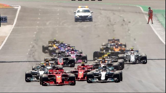 ¿Estrategia o accidente? Choque de Raikkonen evitó que Hamilton dominara en Silverstone