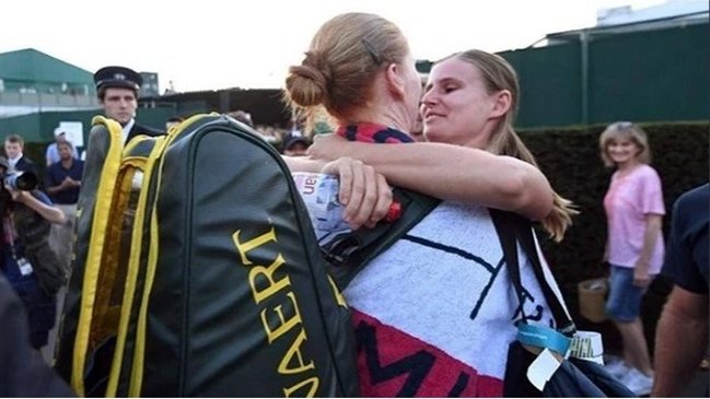 Van Uytvanck tras besar a su novia en Wimbledon: Simplemente soy gay