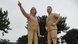 Un municipio en Perú colocó estatuas de Ricardo Gareca y Paolo Guerrero en un parque
