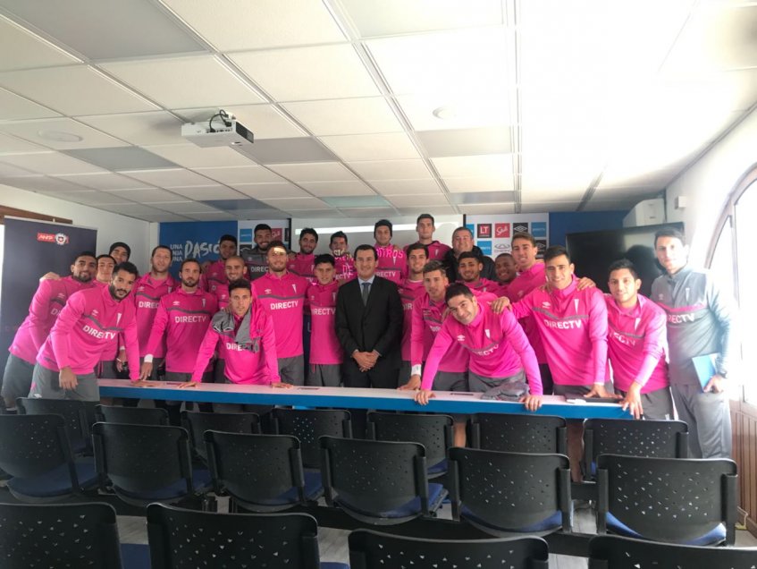 La Comisión de Arbitraje, encabezada por Enrique Osses, realizó este actividad técnica con el plantel de Universidad Católica, en San Carlos de Apoquindo. La Comisión de Arbitraje, encabezada por Enrique Osses, realizó este actividad técnica con el plantel de Universidad Católica, en San Carlos de Apoquindo.