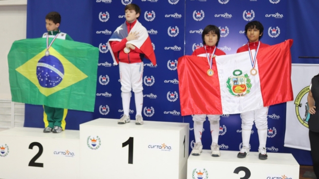Chile logró siete medallas en Campeonato Sudamericano de esgrima infantil en Paraguay