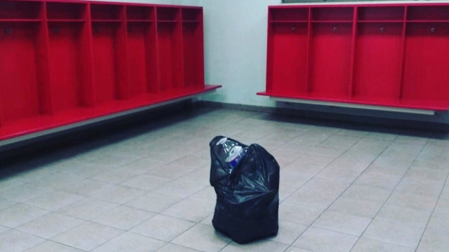 Huachipato dejó limpio su camarín del Estadio Nacional tras jugar contra Universidad de Chile