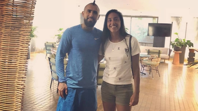 Daniela Seguel compartió con Arturo Vidal en Barcelona