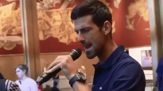Soy un gran cantante sin cantar: El histrionismo de Novak Djokovic