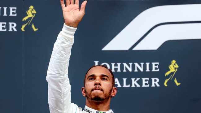 Lewis Hamilton: Empujamos para tratar de alcanzar a Vettel pero no fue posible