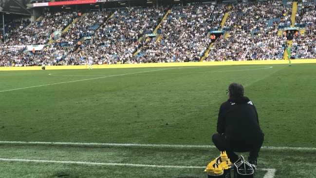 Leeds de Marcelo Bielsa empató y sigue como puntero invicto en Inglaterra