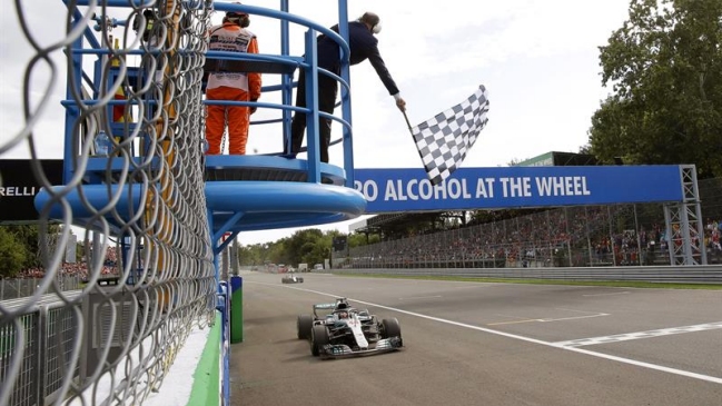 Lewis Hamilton reforzó su liderato en la Fórmula 1 tras ganar el Gran Premio de Italia