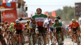 Elia Viviani ganó su segunda etapa en la Vuelta a España